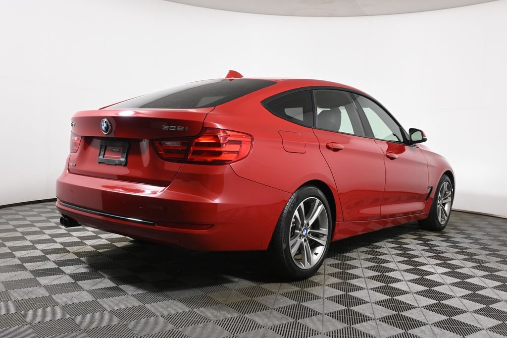 Used 2016 Red BMW 328i xDrive Gran Turismo image 11