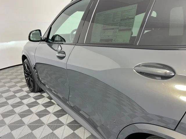 New 2026 Dravit Grey Metallic BMW sDrive40i image 10