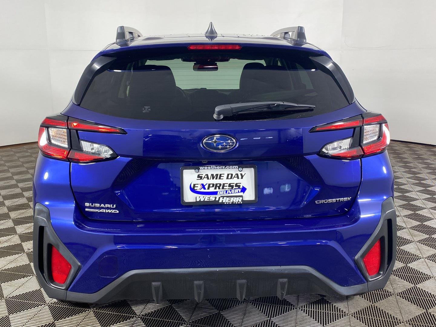 Used 2025 Sapphire Blue Pearl Subaru Premium image 6