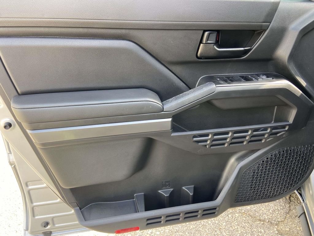 Used 2025 Silver Toyota SR5 image 12