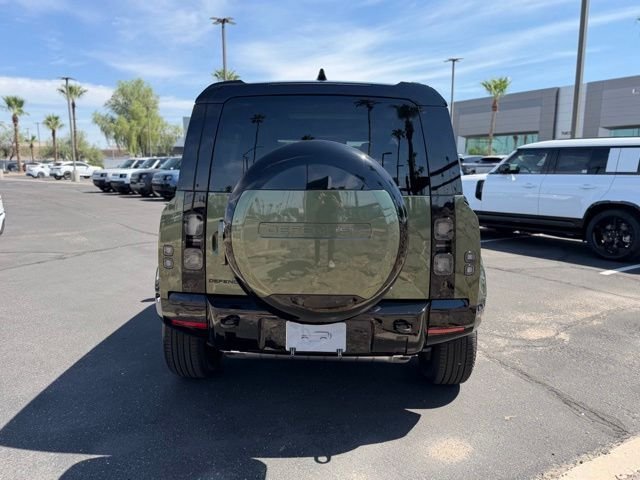New 2026 Woolstone Green Land Rover X-Dynamic SE image 17