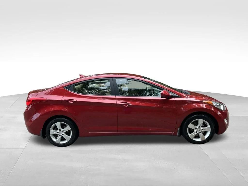 Used 2012 Red Hyundai GLS image 7