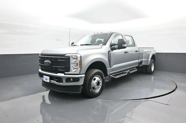 Certified Used 2024 Silver Metallic Ford XL image 4