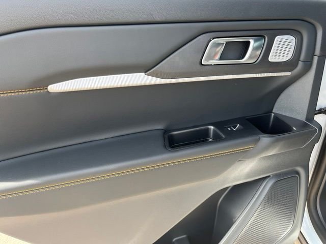 New 2026 Space White Metallic Ford Tremor® image 15