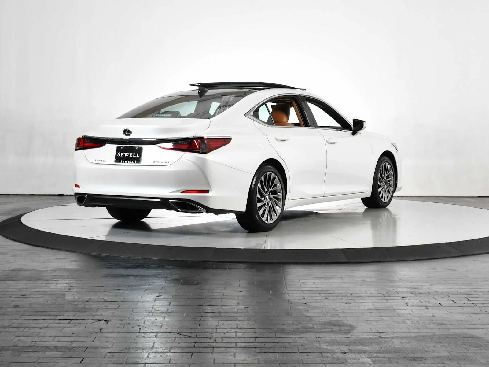 Certified Used 2024 Eminent White Pearl Lexus Luxury image 5