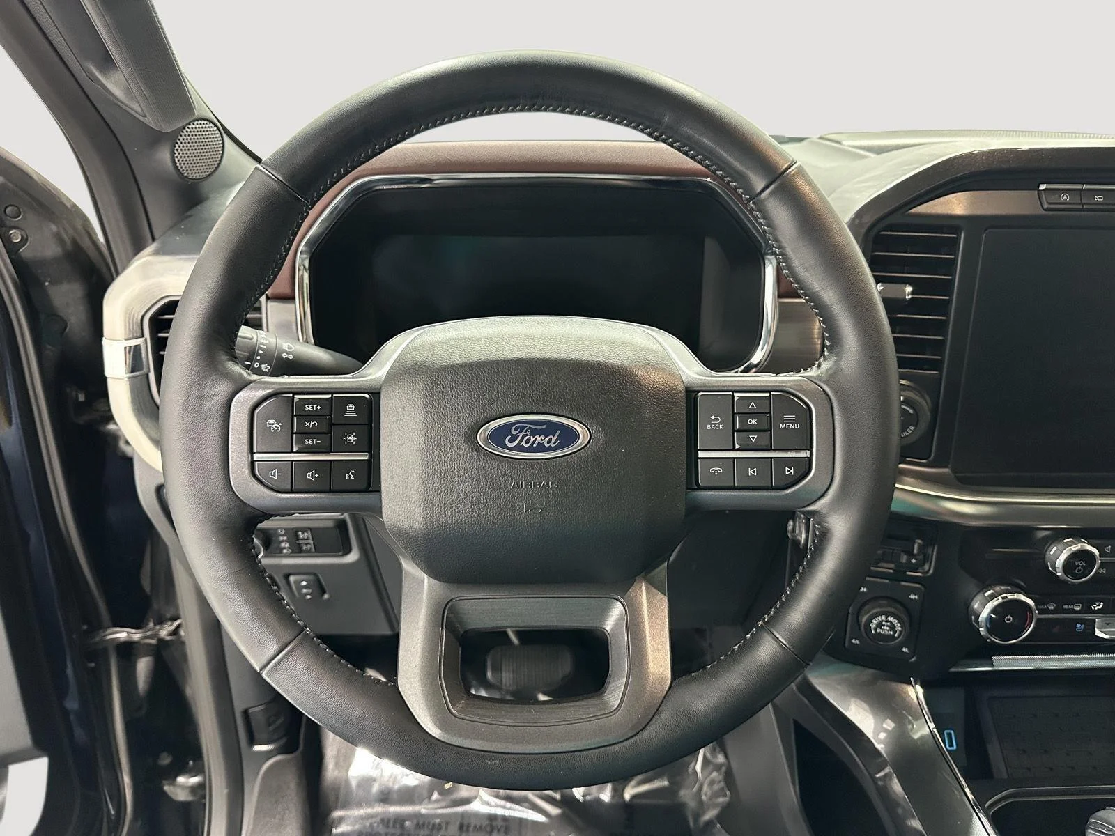 Used 2023 Agate Black Metallic Ford XL image 9