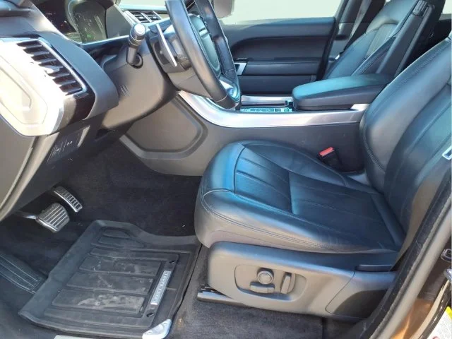 Used 2021 Black Land Rover HSE Silver Edition image 16