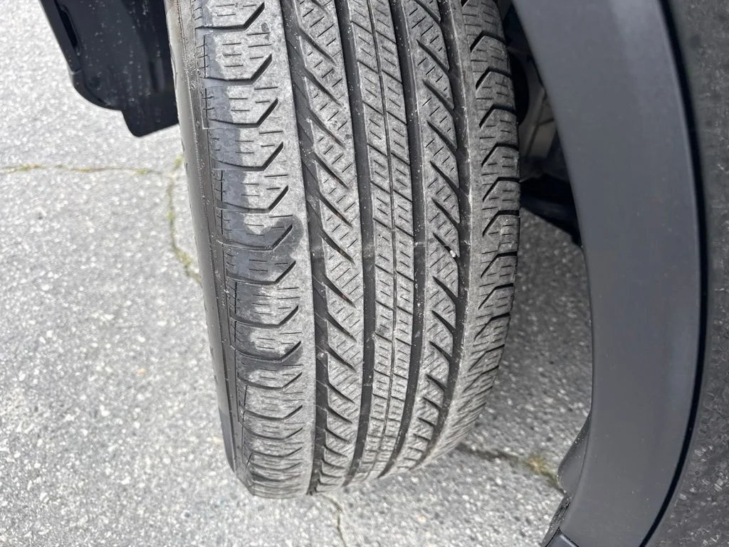 Used 2023 Black Mercedes-Benz GLC 300 image 31