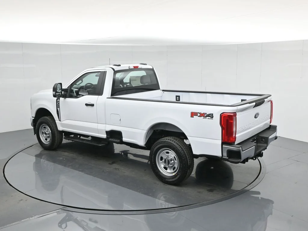 New 2026 Oxford White Ford XL image 37