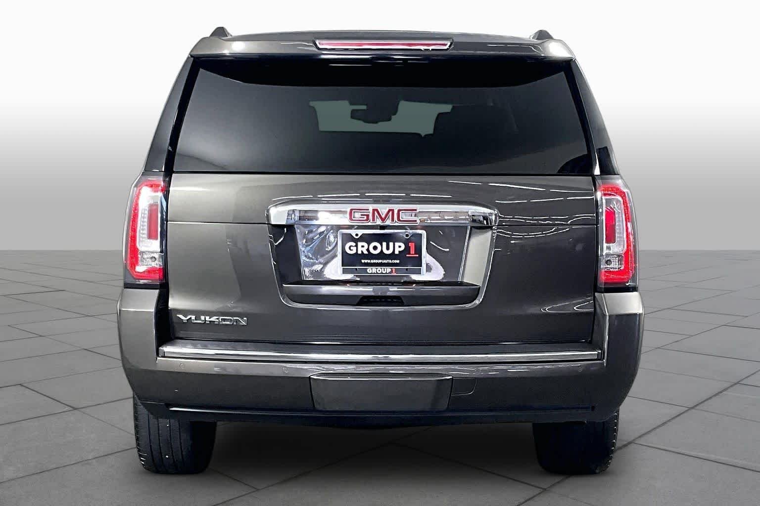 Used 2019 Smokey Quartz Metallic GMC Denali image 5