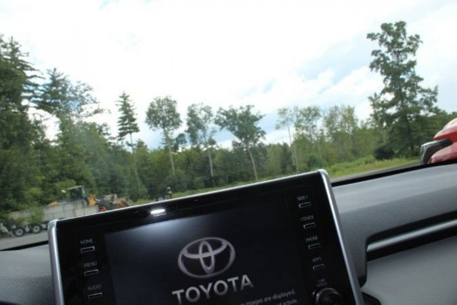 2021 Toyota RAV4 XLE Premium - Photo 9