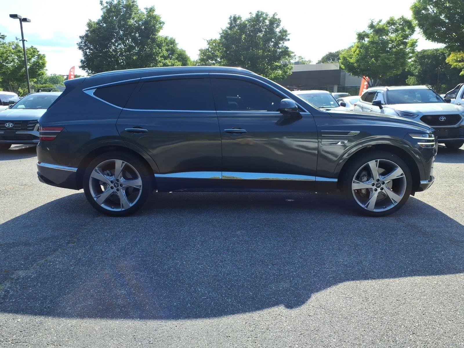 Used 2024 Makalu Gray Genesis  image 5