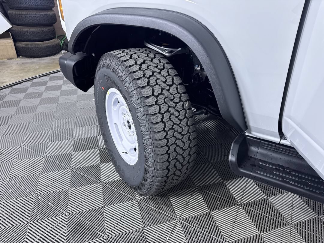 New 2026 Avalanche Gray Ford Heritage Edition image 28