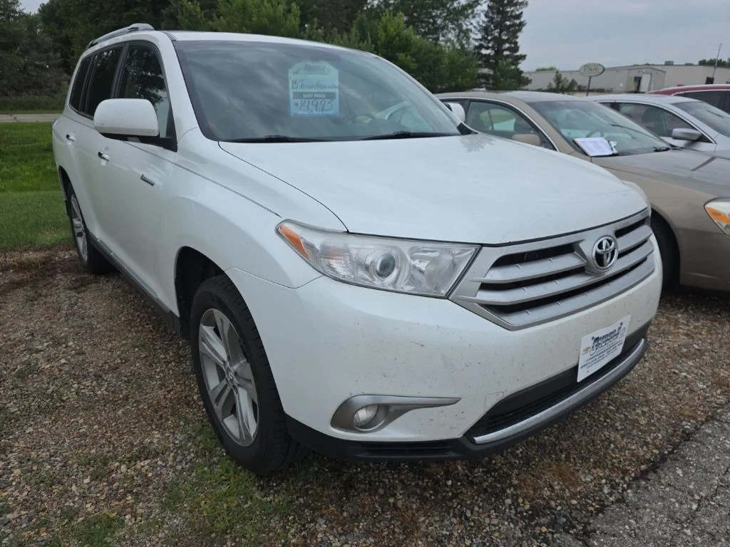 Used 2013 White Toyota Limited image 1