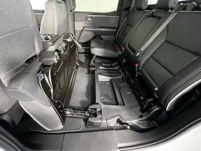 New 2026 Summit White GMC Elevation Extended Range image 36