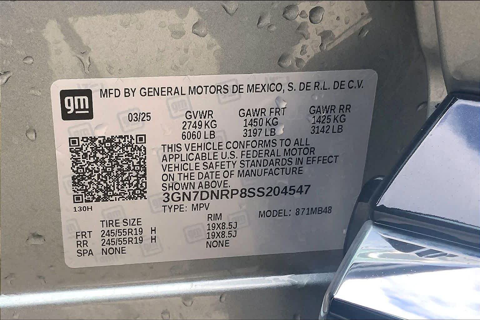 Used 2025 Sterling Gray Metallic Chevrolet LT2 w/PDE image 33