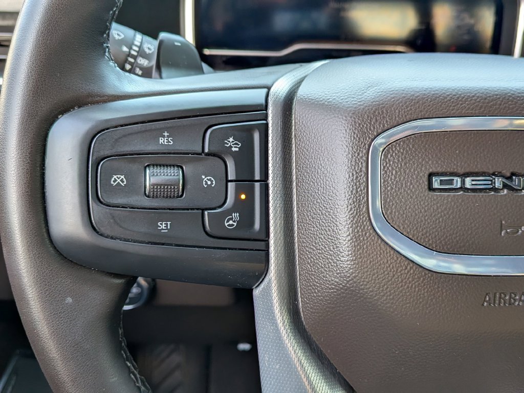 Used 2024 White GMC Denali image 23