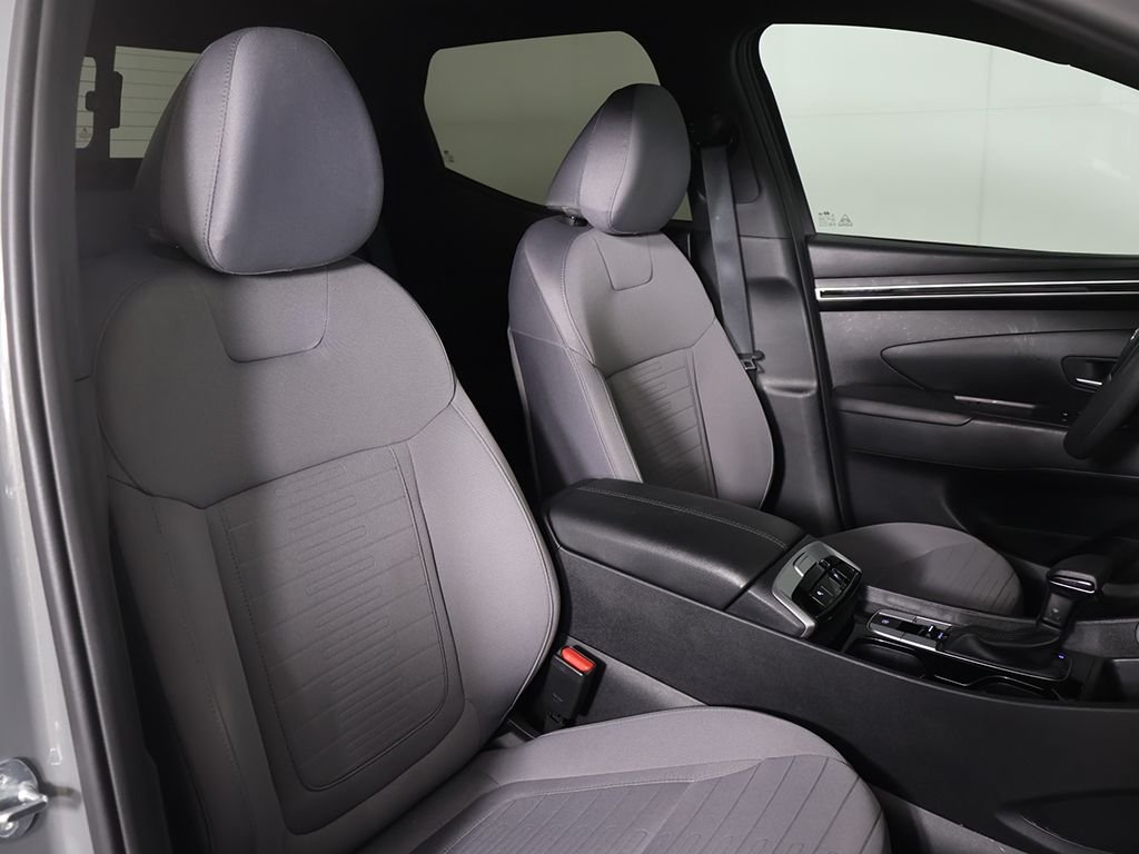 Used 2024 Gray Hyundai SEL image 29