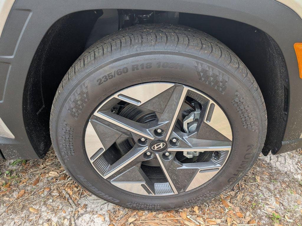 New 2026 Silver Hyundai SEL Premium FWD image 10