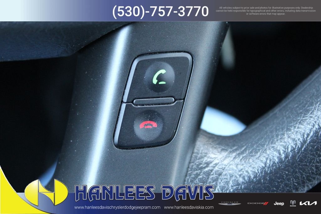 Used 2012 Black Kia LX image 28