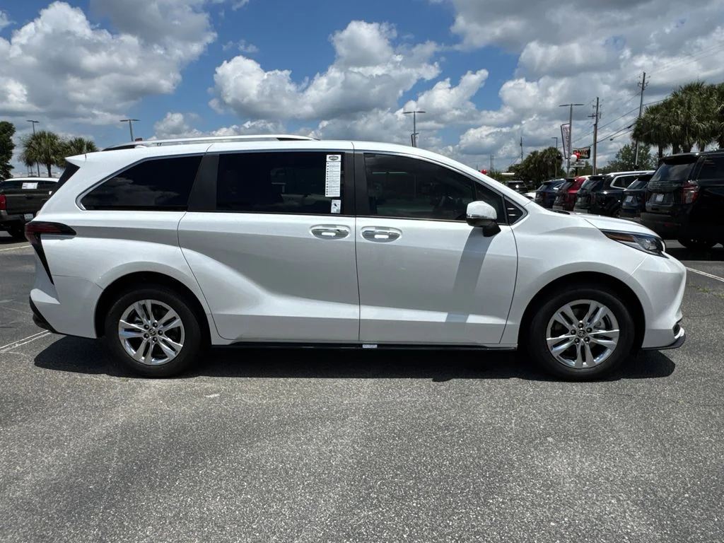 New 2026 Wind Chill Pearl Toyota Limited image 2