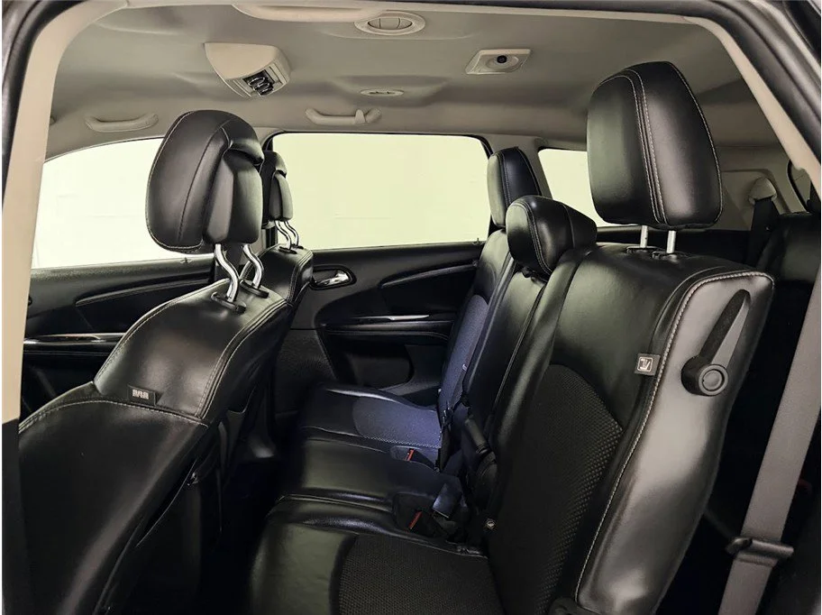 Used 2017 Pitch Black Clearcoat Dodge Crossroad Plus image 12