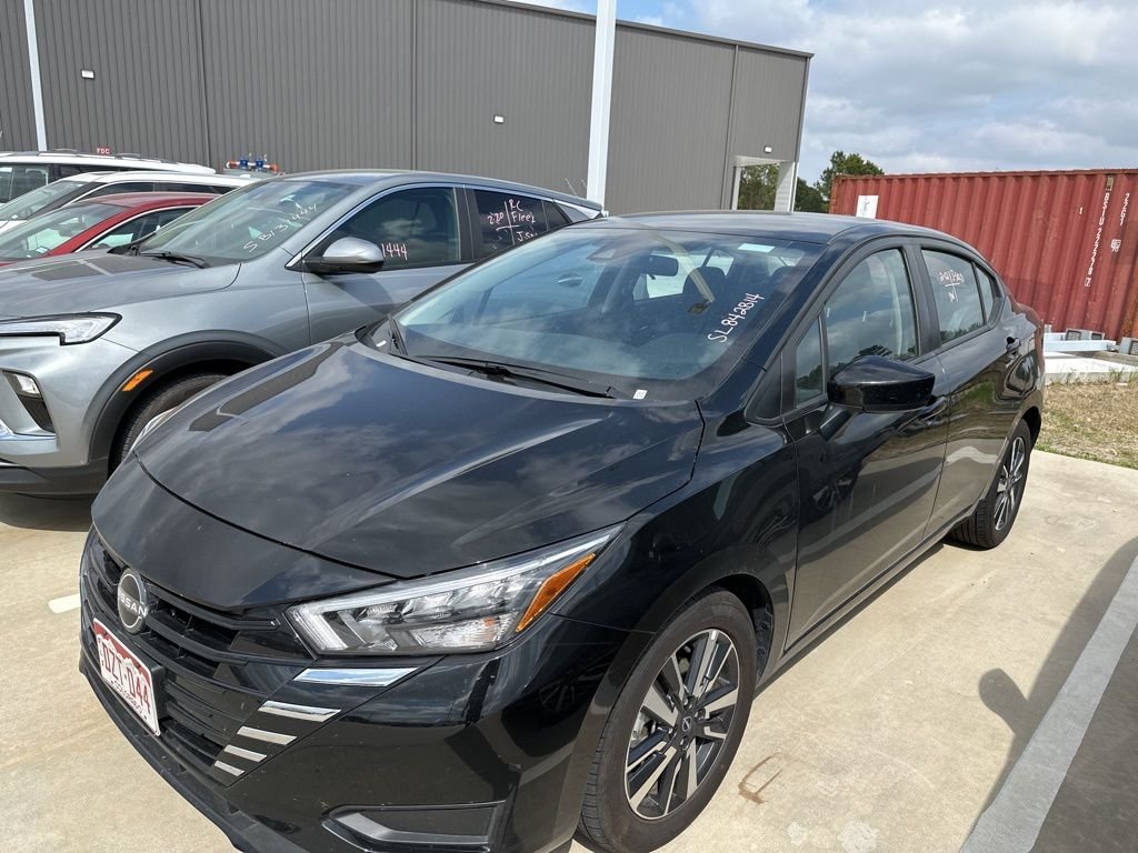 2025 Nissan Versa Sedan SV