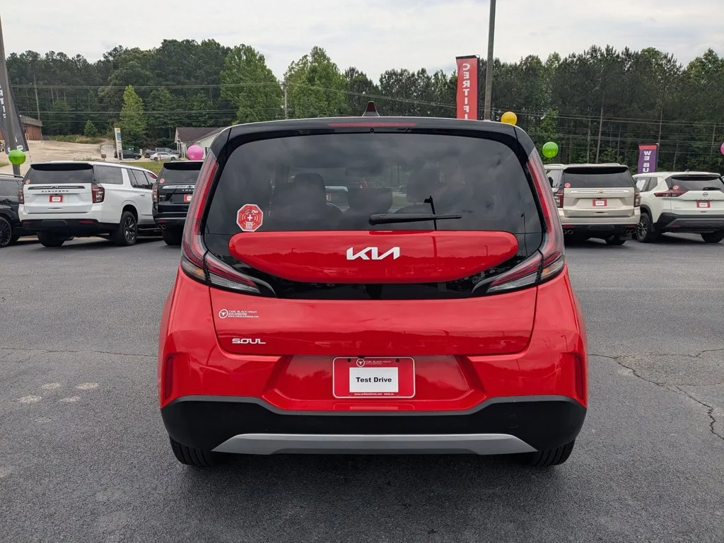 Used 2025 Inferno Red Kia LX image 6