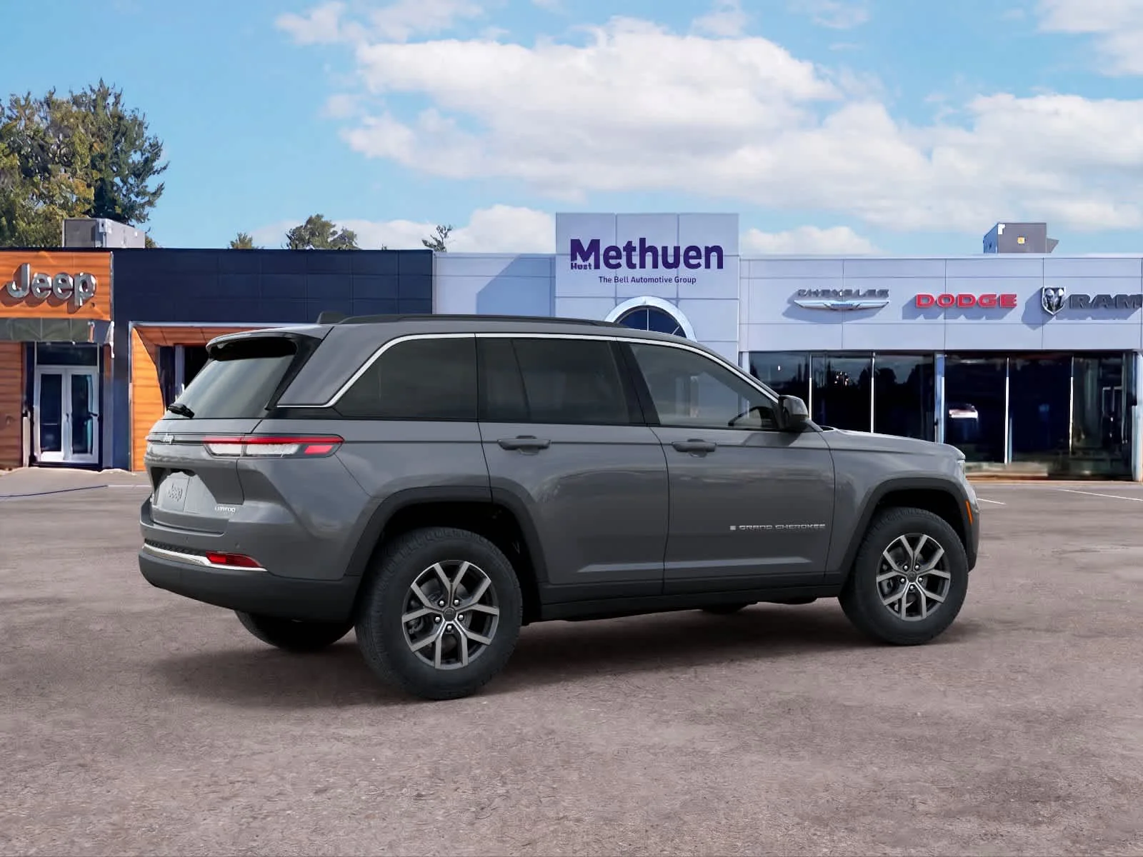 New 2027 Sting-Gray Clearcoat Jeep Laredo X image 4