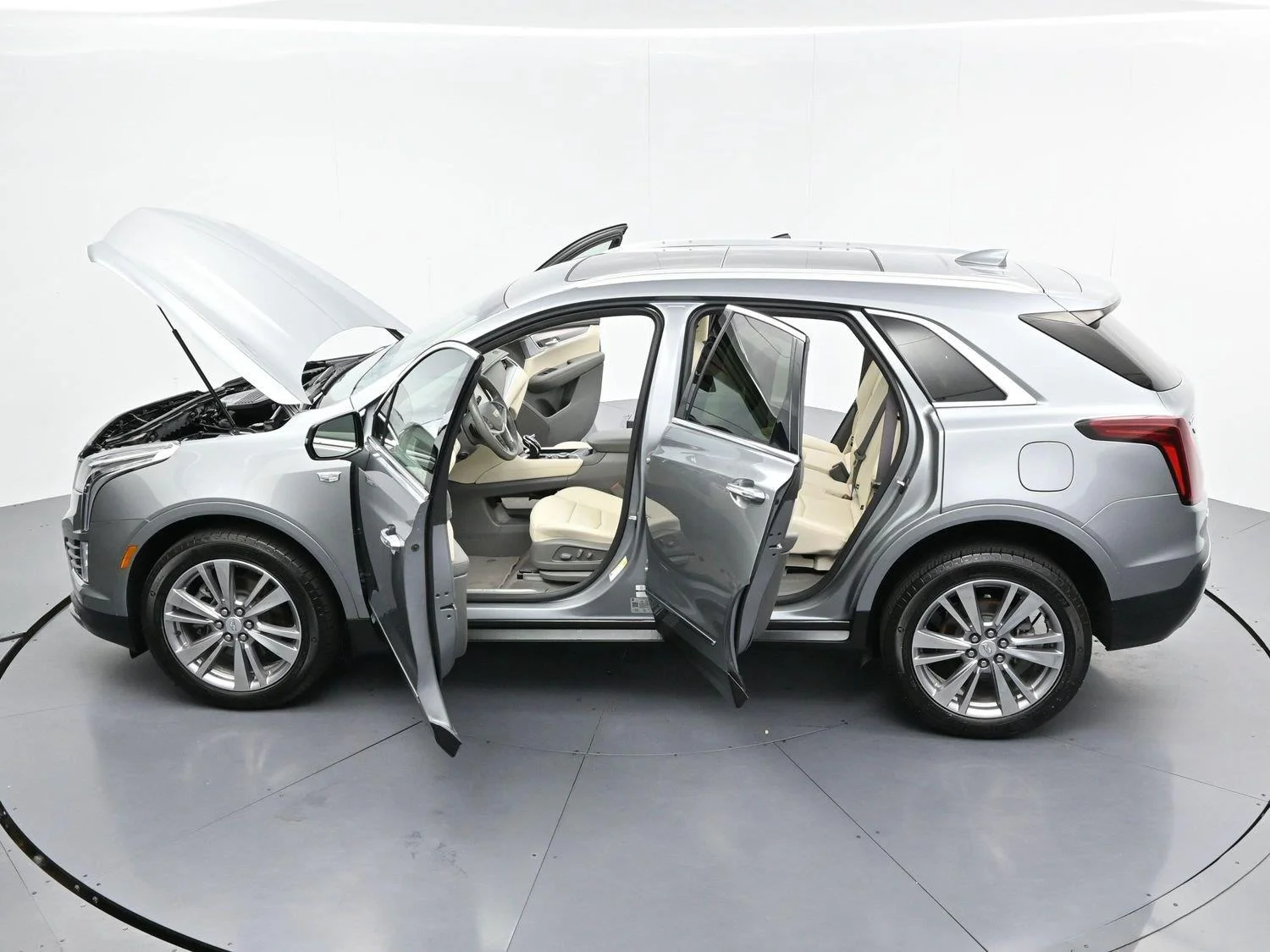 Used 2024 Argent Silver Metallic Cadillac Premium Luxury image 40
