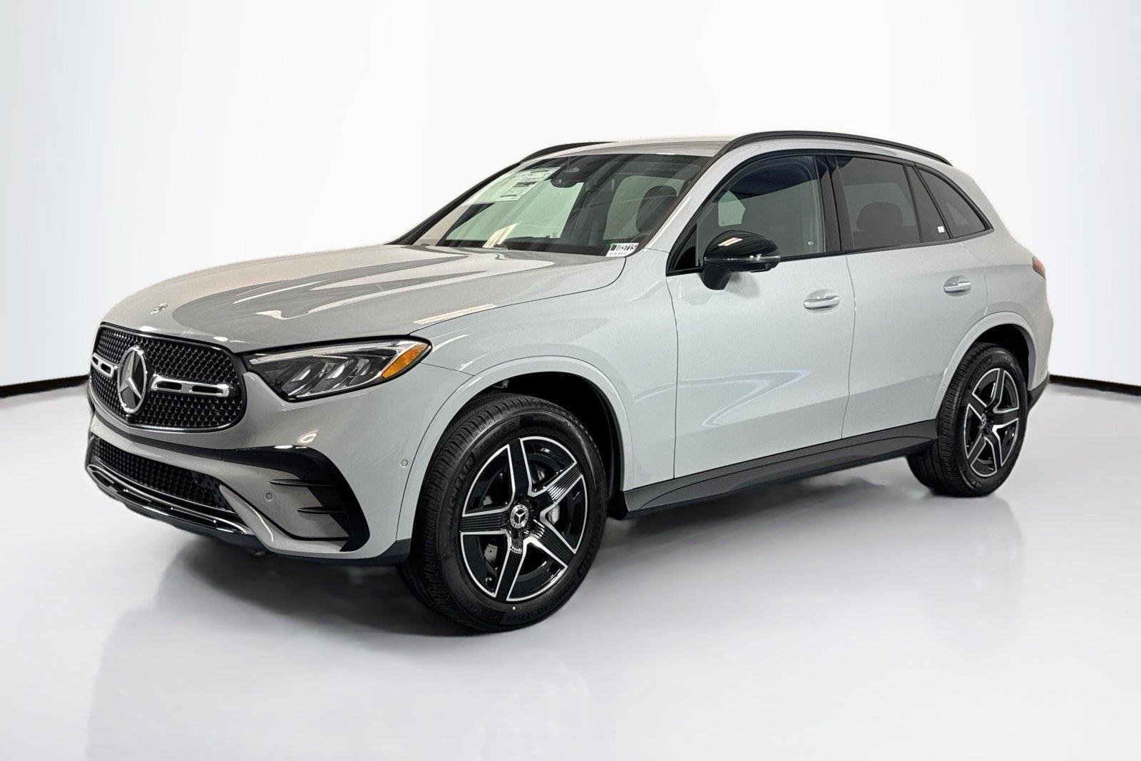 New 2026 Manufaktur Alpine Grey Mercedes-Benz GLC 300 image 1