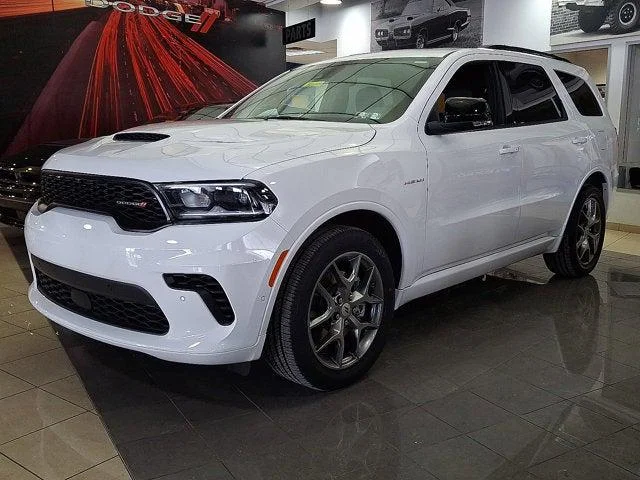 New 2026 White Knuckle Clear-Coat Exterior Paint Dodge GT Plus HEMI V8 image 2
