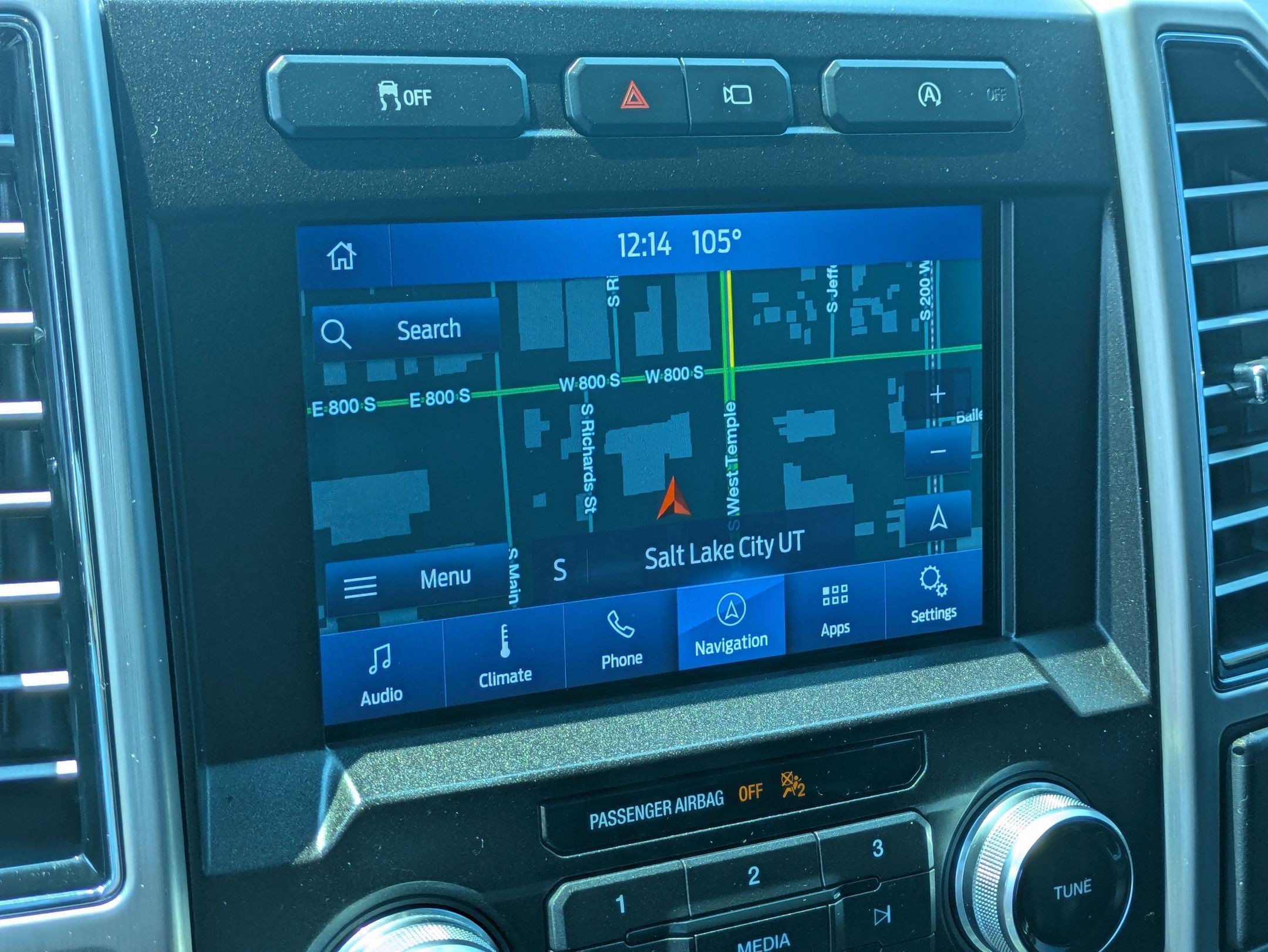 Used 2019 White Platinum Clearcoat Metallic Ford Platinum image 22