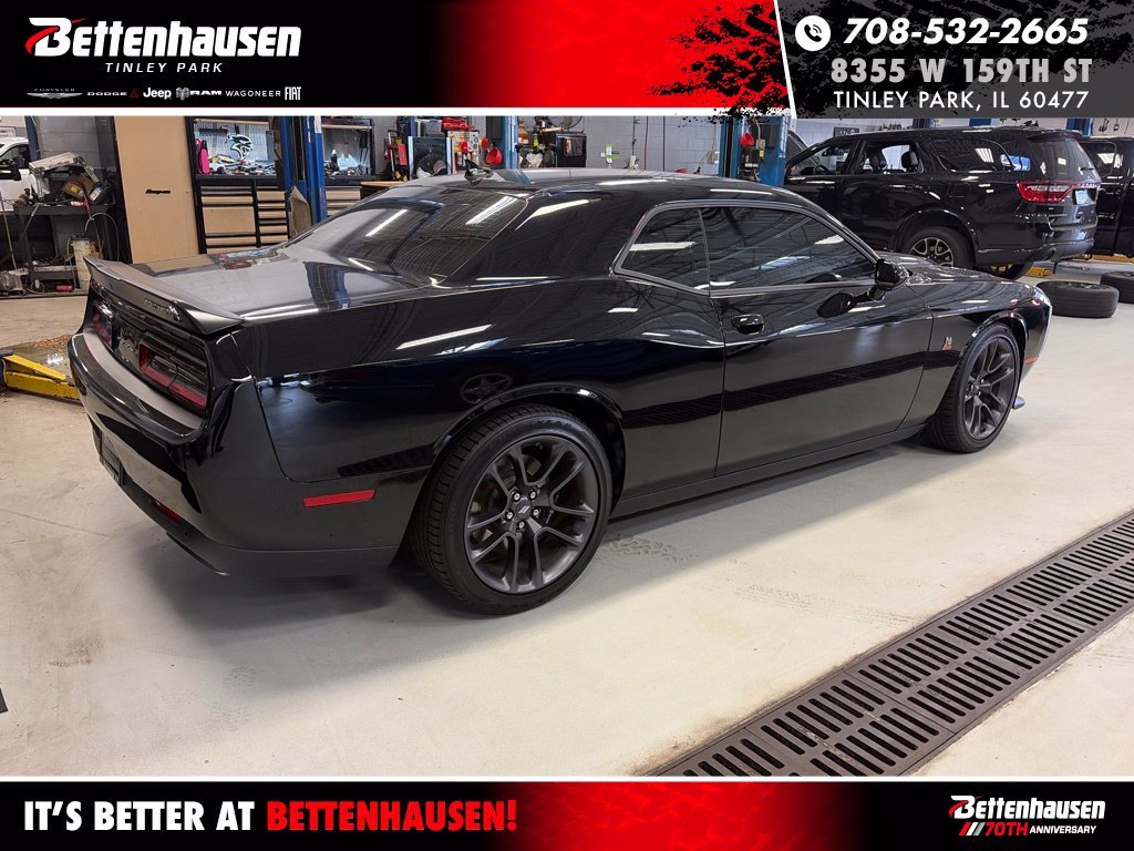 Certified Used 2023 Pitch Black Clearcoat Dodge R/T Scat Pack image 3