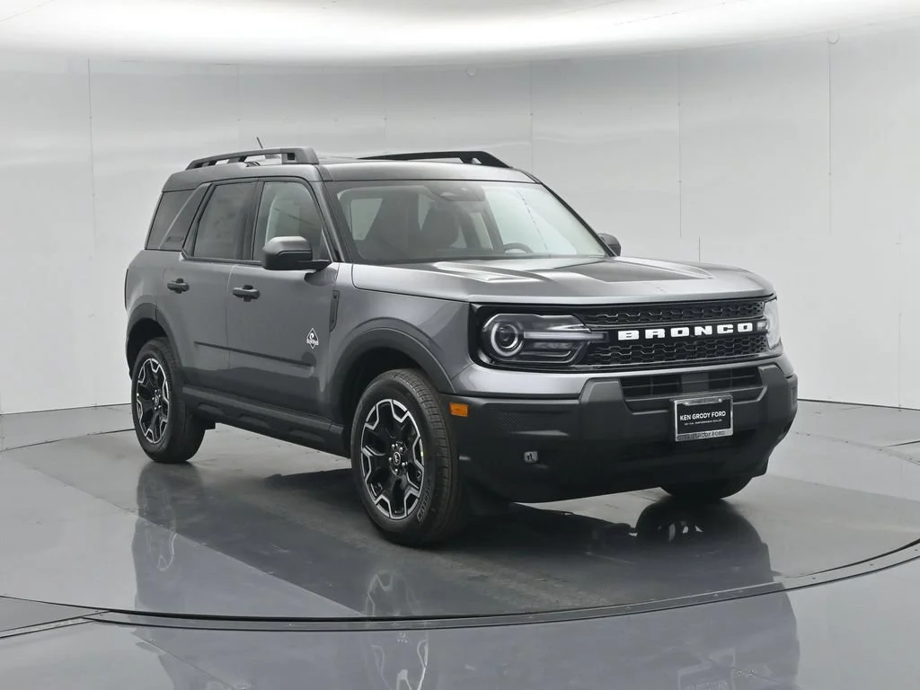 New 2026 Gray Ford Outer Banks image 3