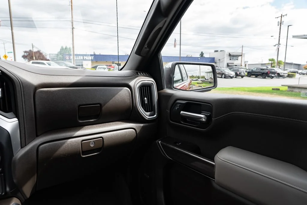 Used 2020 Cajun Red Tintcoat Chevrolet LTZ image 12
