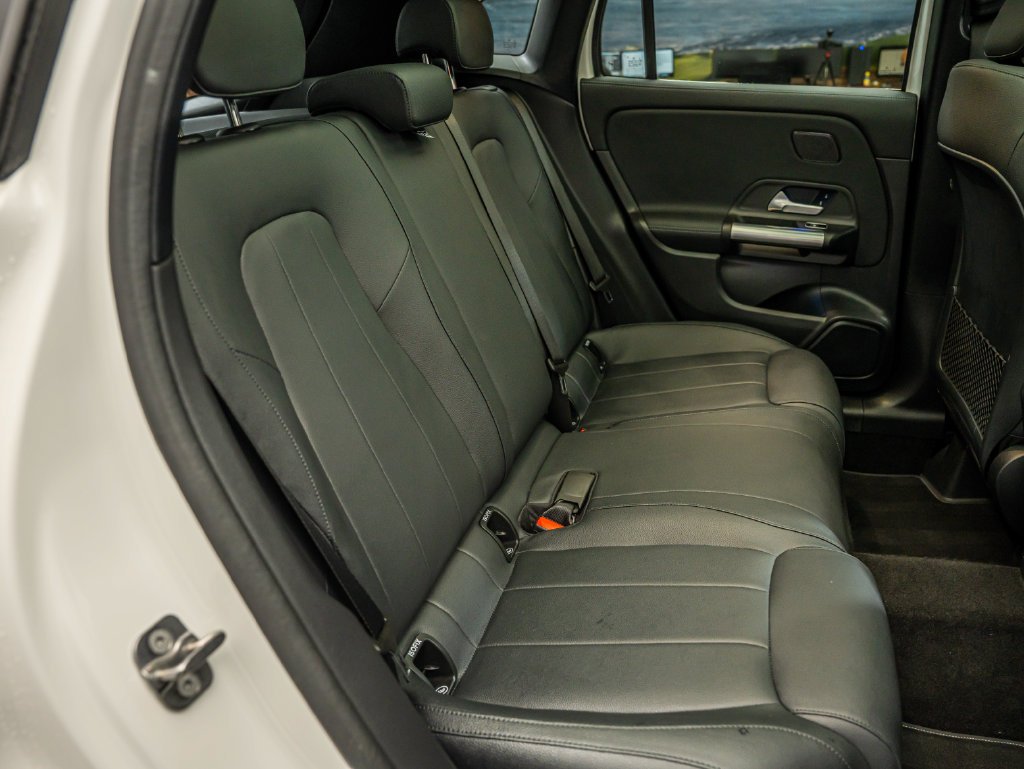 Used 2026 Polar White Mercedes-Benz GLA 250 image 47