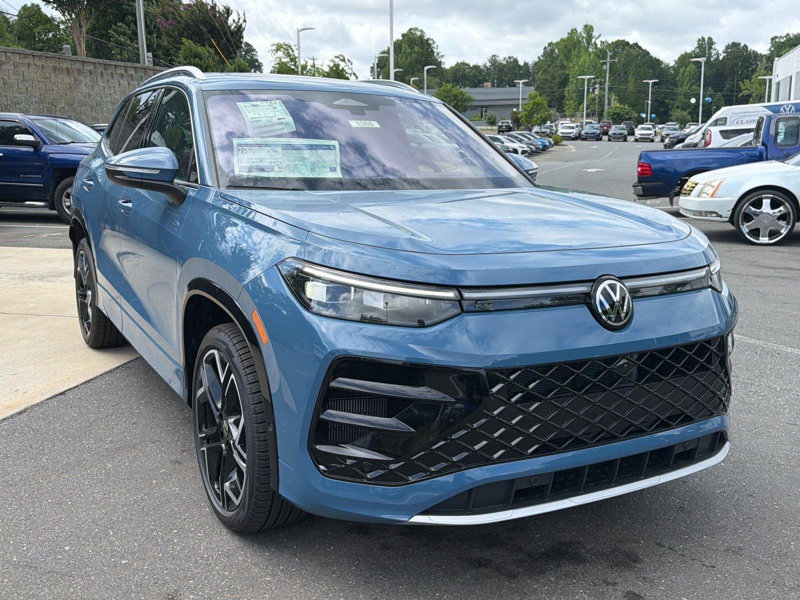 New 2026 monterey blue pearl Volkswagen SEL R-Line Turbo image 7