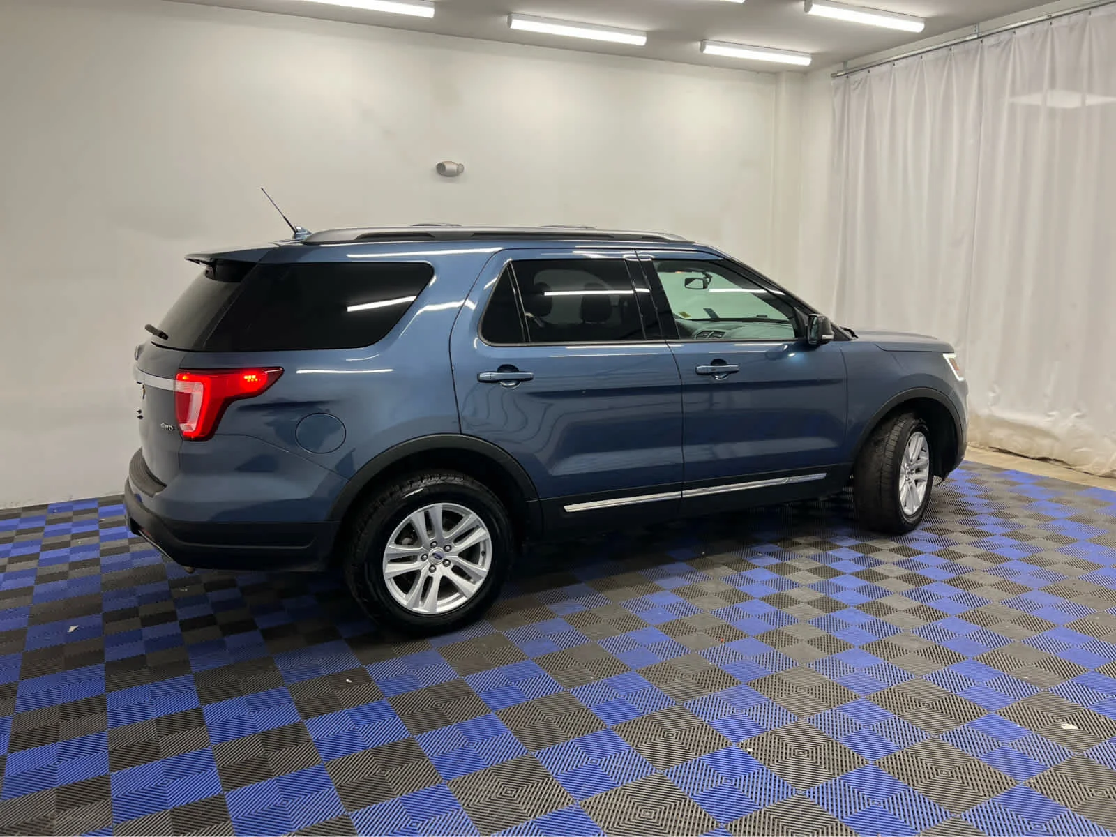Used 2019 Blue Metallic Ford XLT image 11