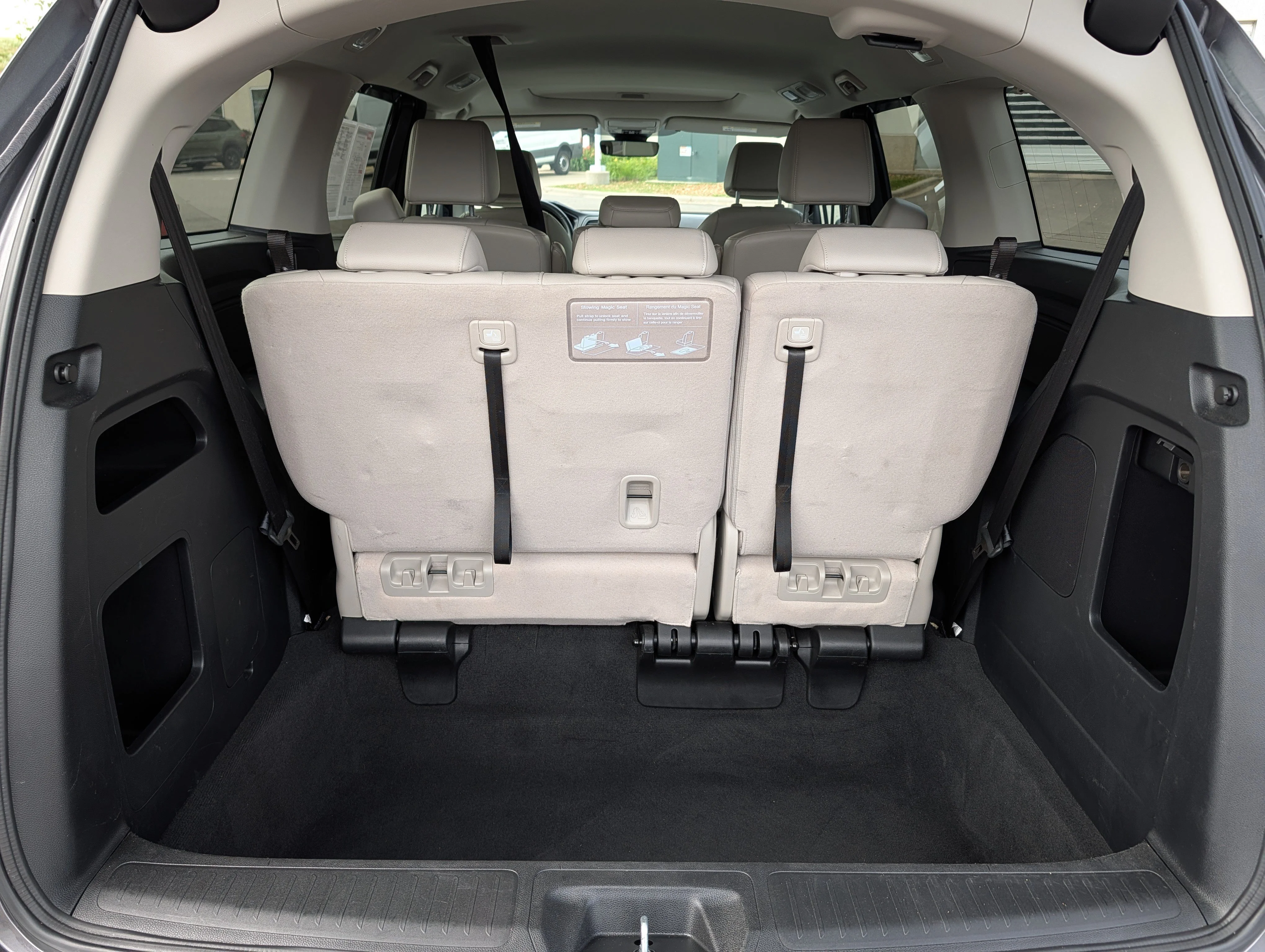 Used 2025 Modern Steel Metallic Honda EX-L image 18