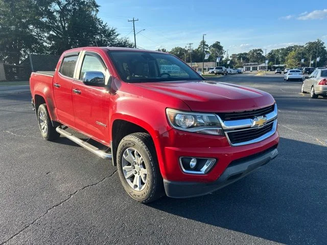 Used 2015 Red Chevrolet LT image 6