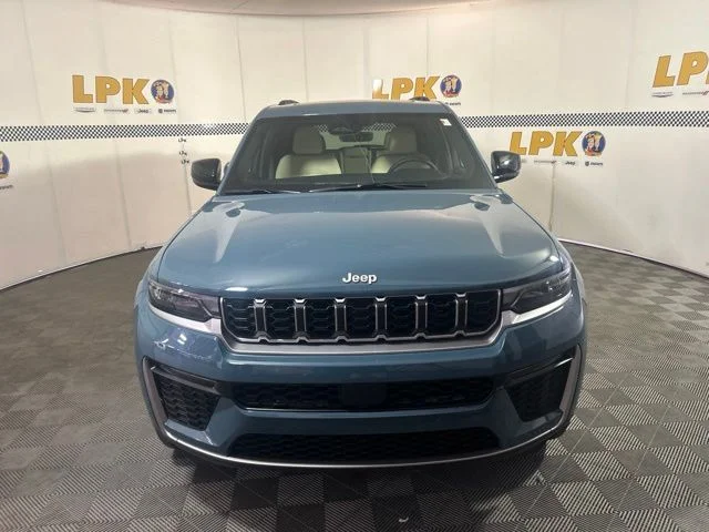 New 2026 Steel Blue Exterior Paint Jeep Limited image 10