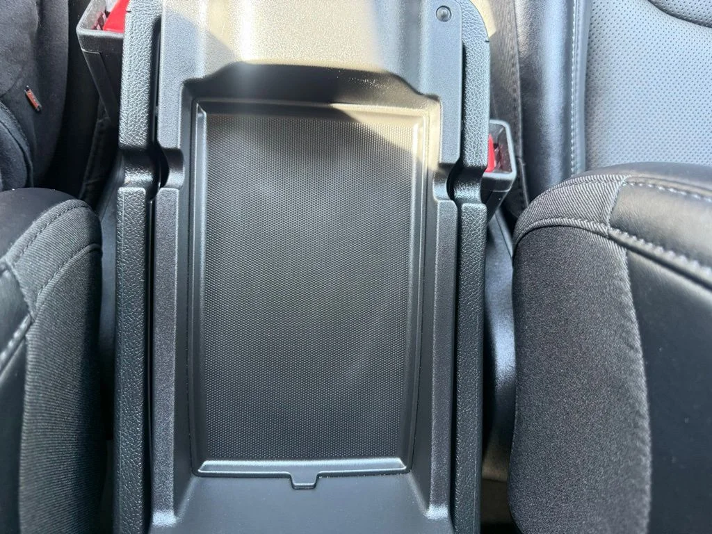 Used 2022 Gray Jeep Latitude Lux image 22