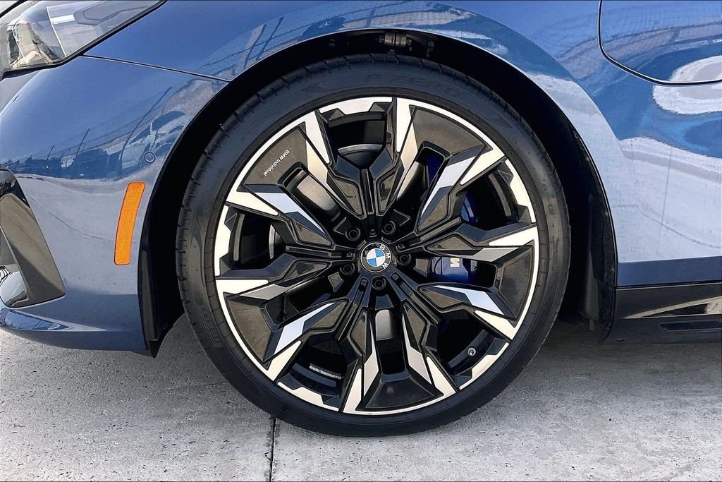 Used 2026 Blue BMW 550e xDrive image 7