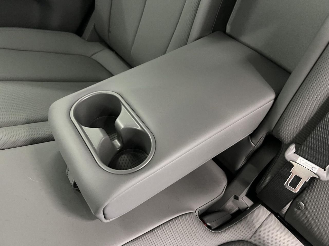 New 2026 Lucid Blue Hyundai SEL image 24