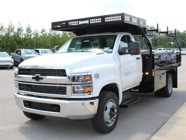 2024 Chevrolet Silverado 6500HD 