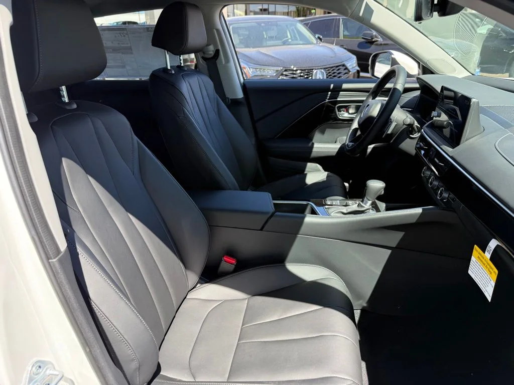 New 2026 Platinum White Pearl Acura Base image 17