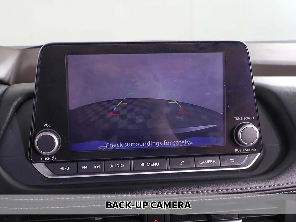 Used 2023 Super Black Nissan S image 4