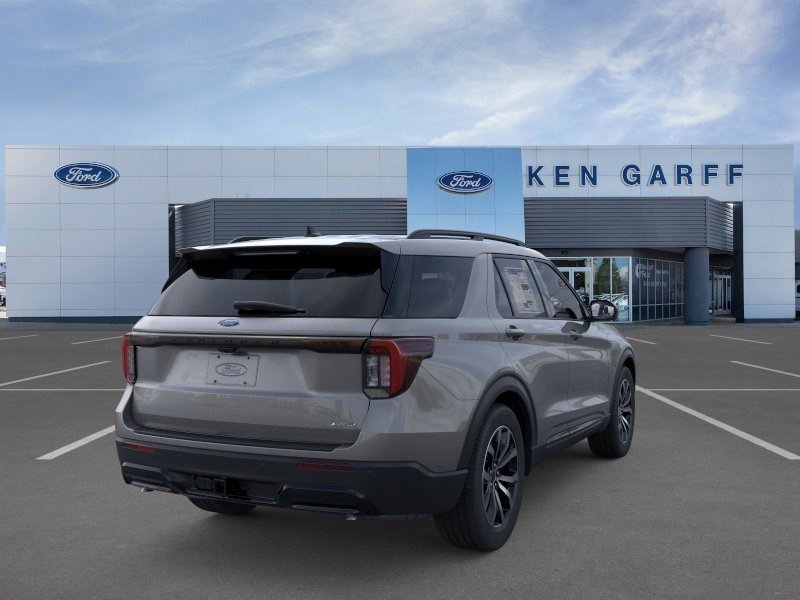 New 2026 Carbonized Gray Metallic Ford ST-Line image 9