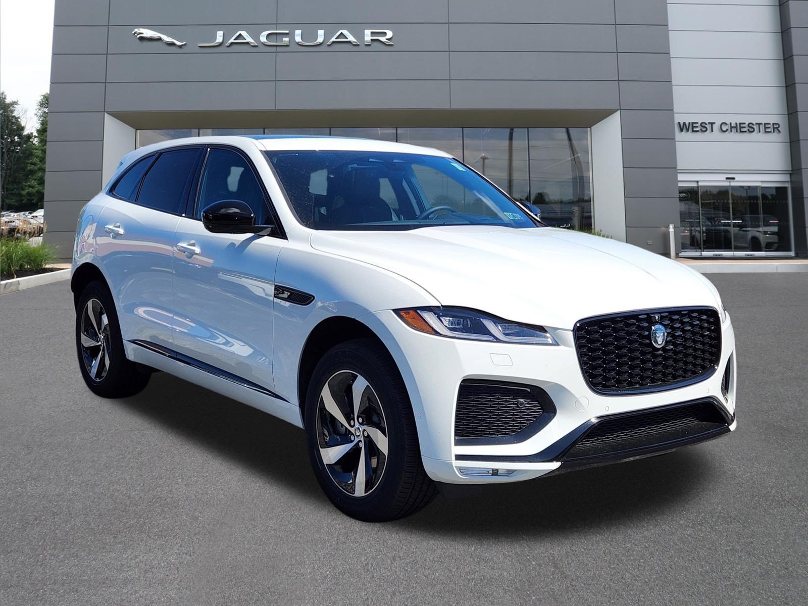 New 2026 Fuji White JAGUAR P250 R-DYNAMIC S image 2